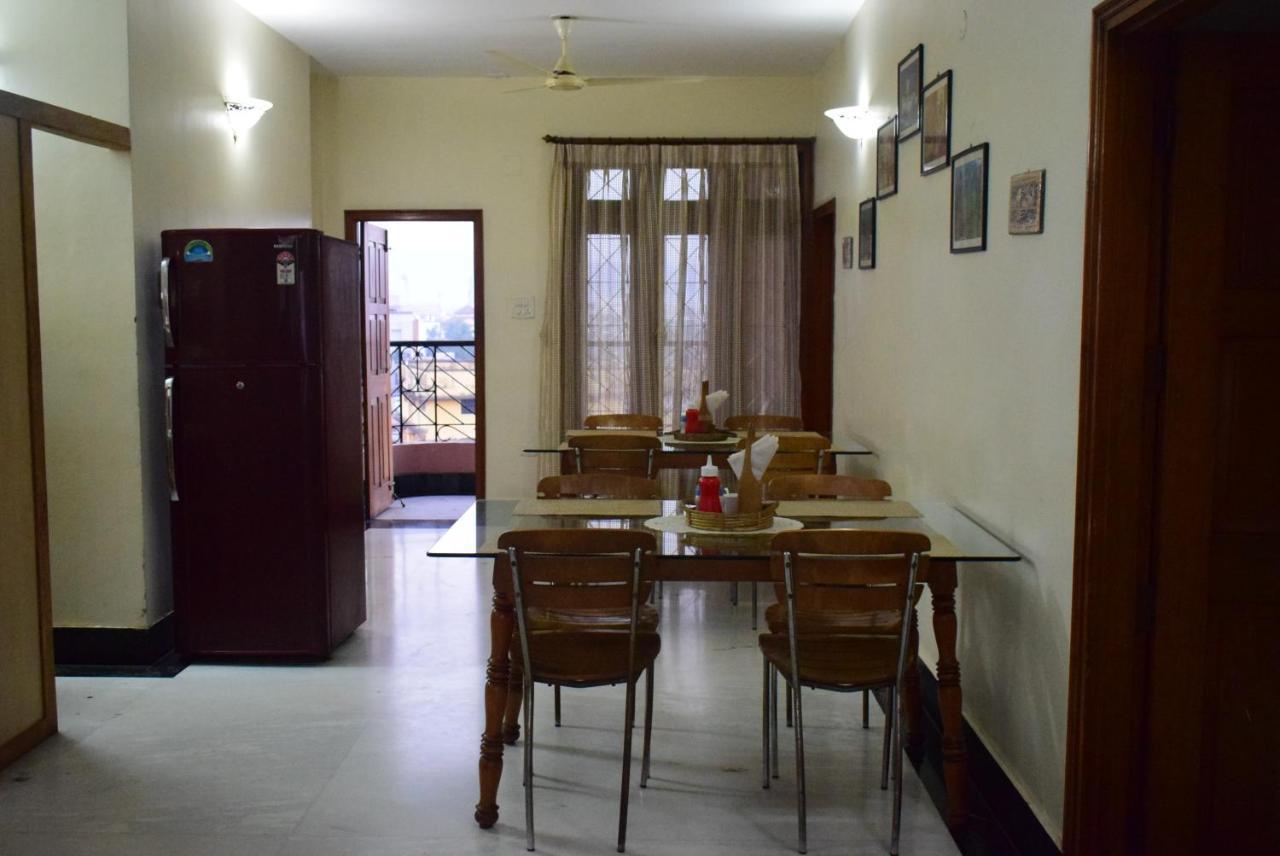 River Breeze Home A Comfort Stay Guwahati Eksteriør bilde